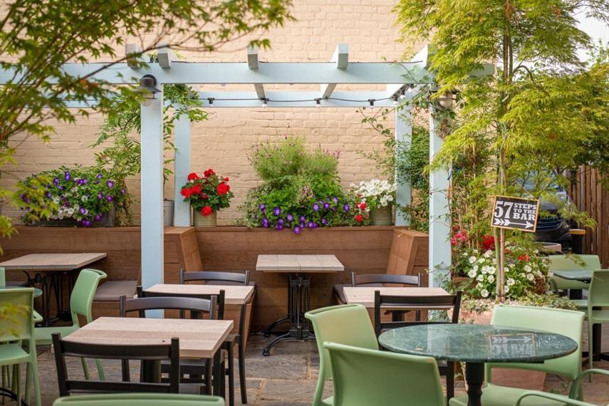 The Swan Hotel Leighton Buzzard Bagian luar foto
